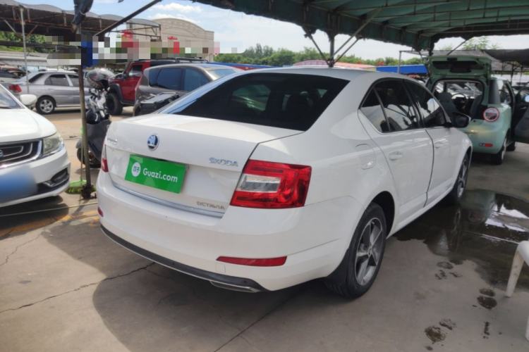 Used Skoda Octavia 2016 1.6L Automatic Smart Drive Edition Rear Right 45 Deg