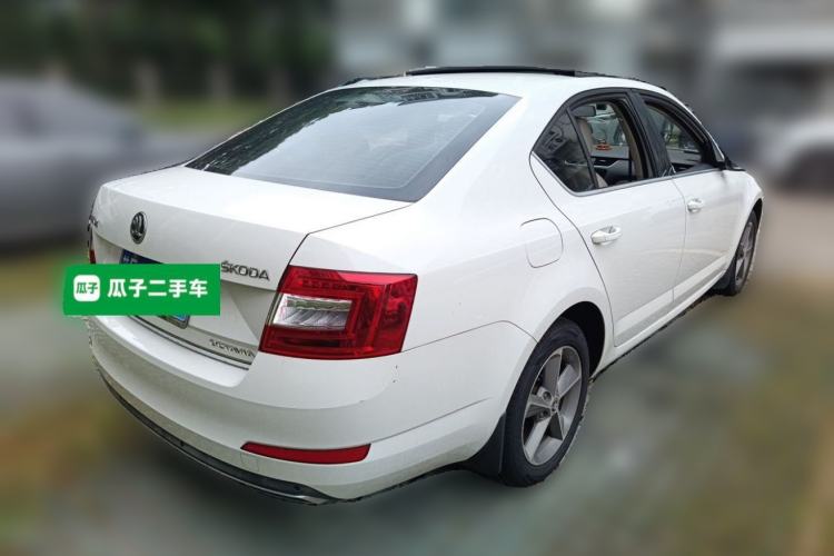 Used Skoda Octavia 2016 1.6L Automatic Smart Drive Edition Rear Right 45 Deg