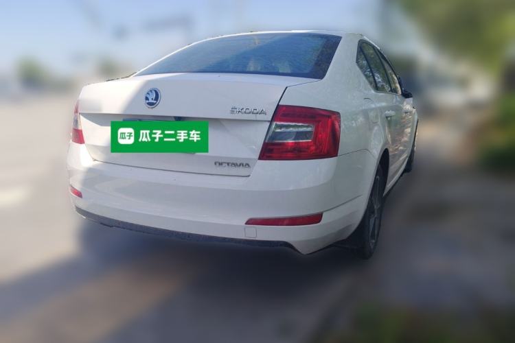 Used Skoda Octavia 2016 1.6L Automatic Chuanxing Edition Rear Right 45 Deg