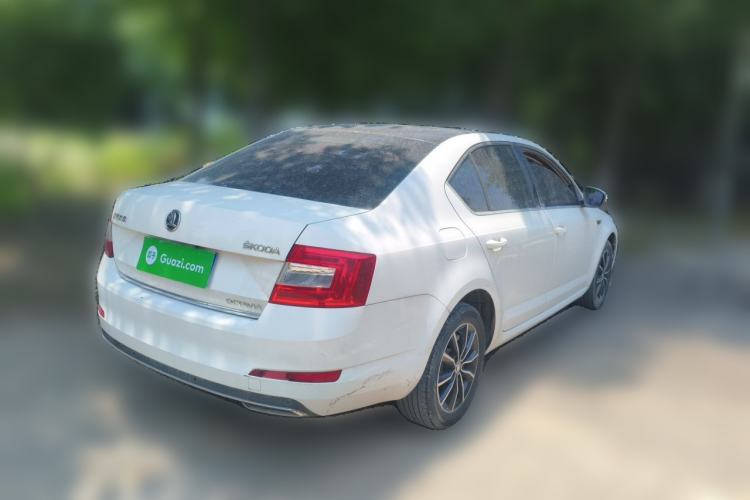 Used Skoda Octavia 2016 1.6L Automatic Smart Drive Edition Rear Right 45 Deg