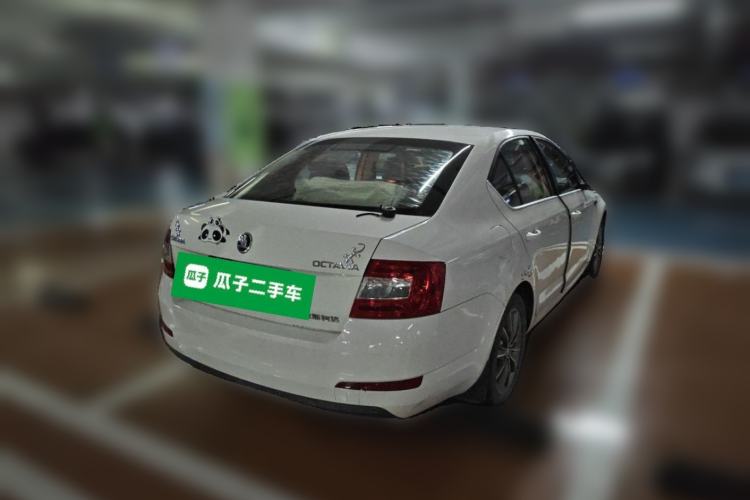 Used Skoda Octavia 2016 TSI280 DSG Advanced Edition Rear Right 45 Deg