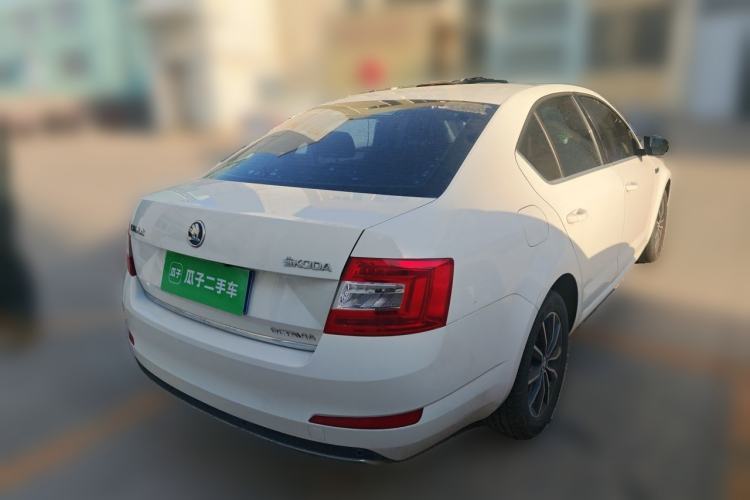 Used Skoda Octavia 2016 1.6L Automatic Smart Drive Edition Rear Right 45 Deg