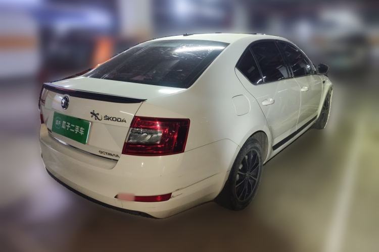 Used Skoda Octavia 2016 1.6L Automatic Smart Drive Edition Rear Right 45 Deg