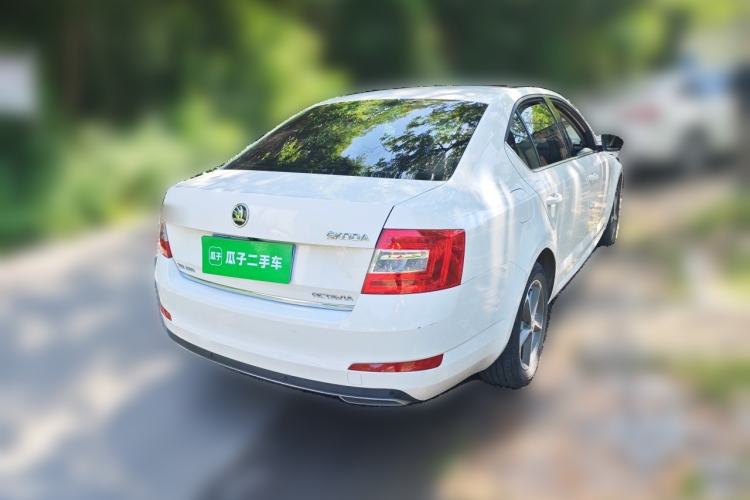 Used Skoda Octavia 2016 TSI280 DSG Smart Drive Edition Rear Right 45 Deg