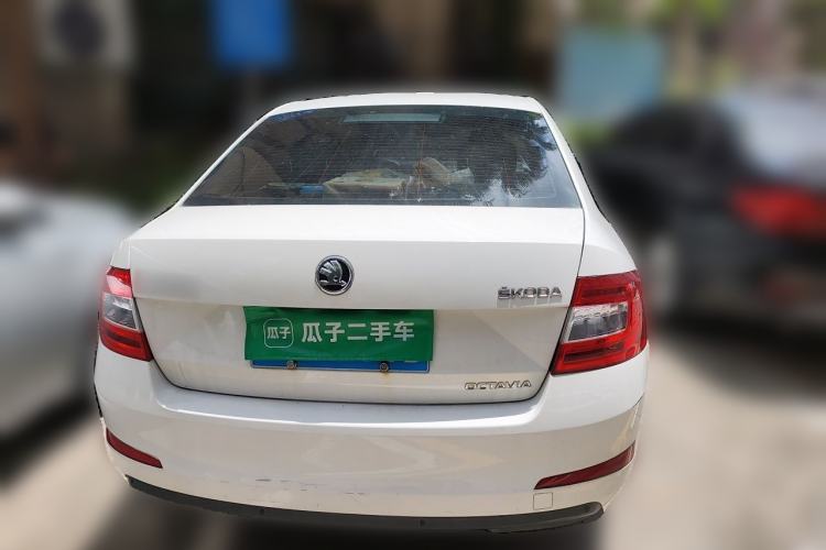 Used Skoda Octavia 2016 1.6L Automatic Chuanxing Edition Rear