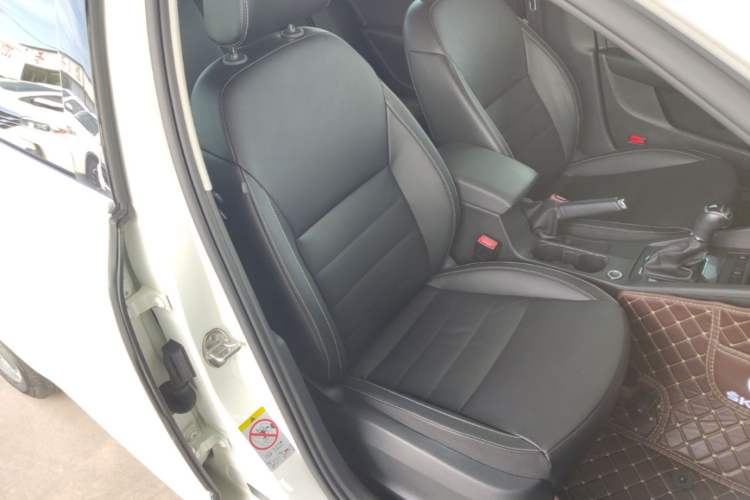 Used Skoda Octavia 2016 1.6L Automatic Smart Drive Edition Right Front Seat