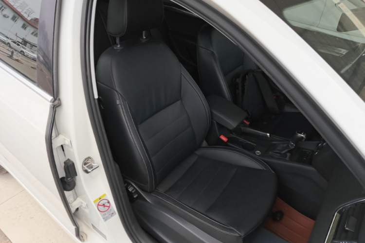 Used Skoda Octavia 2016 1.6L Automatic Smart Drive Edition Right Front Seat