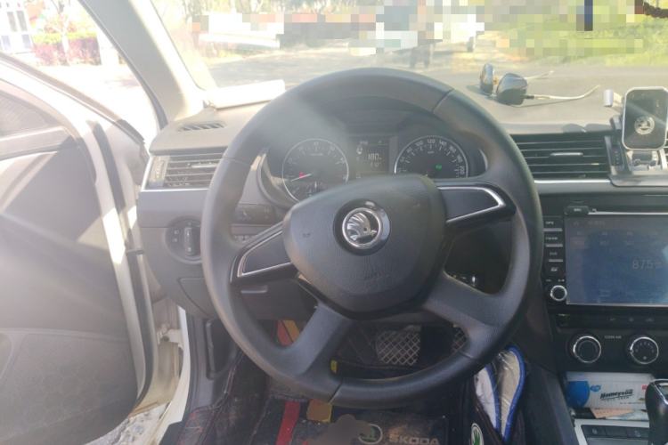 Used Skoda Octavia 2016 1.6L Automatic Chuanxing Edition Steering Wheel