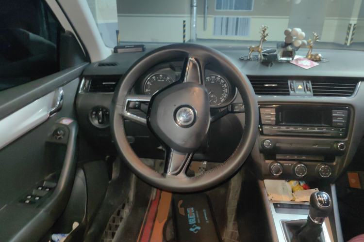 Used Skoda Octavia 2016 1.6L Manual Trend Edition Steering Wheel