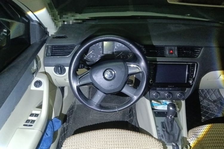 Used Skoda Octavia 2016 1.6L Automatic Chuanxing Edition Steering Wheel