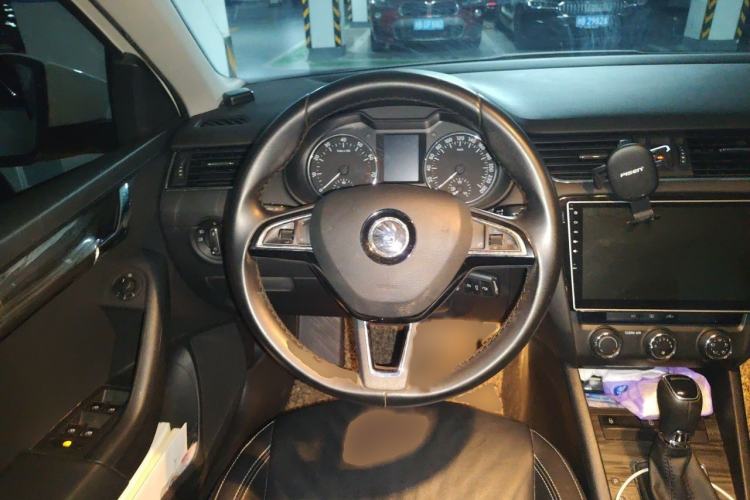 Used Skoda Octavia 2016 1.6L Automatic Smart Drive Edition Steering Wheel
