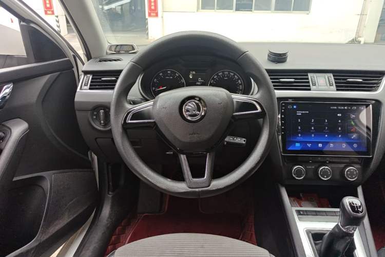 Used Skoda Octavia 2016 1.6L Manual Trend Edition Steering Wheel