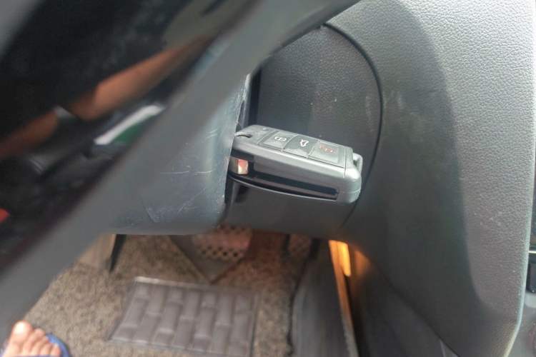 Used Skoda Octavia 2016 1.6L Automatic Smart Drive Edition Vehicle Key