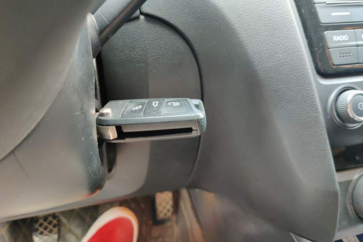 Used Skoda Octavia 2016 1.6L Manual Smart Drive Version Vehicle Key
