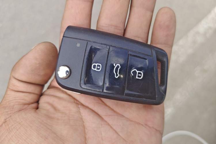 Used Skoda Octavia 2016 1.6L Automatic Chuanxing Edition Vehicle Key