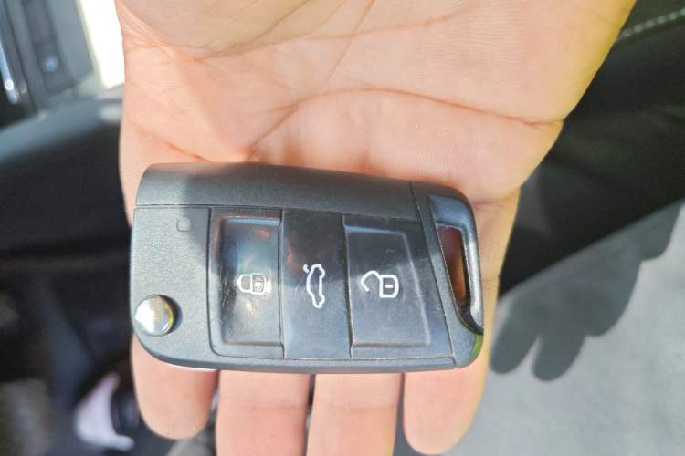 Used Skoda Octavia 2016 TSI280 DSG Smart Drive Edition Vehicle Key