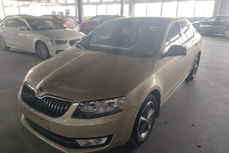 Used Skoda Octavia 2016 1.6L Automatic Smart Drive Edition Guazi used car, China used car export, Used car for sale, Used cars, Cheapest cars for sale