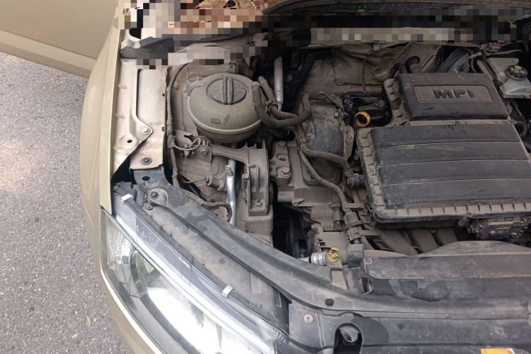 Used Skoda Octavia 2016 1.6L Automatic Smart Drive Edition Engine Bay Right