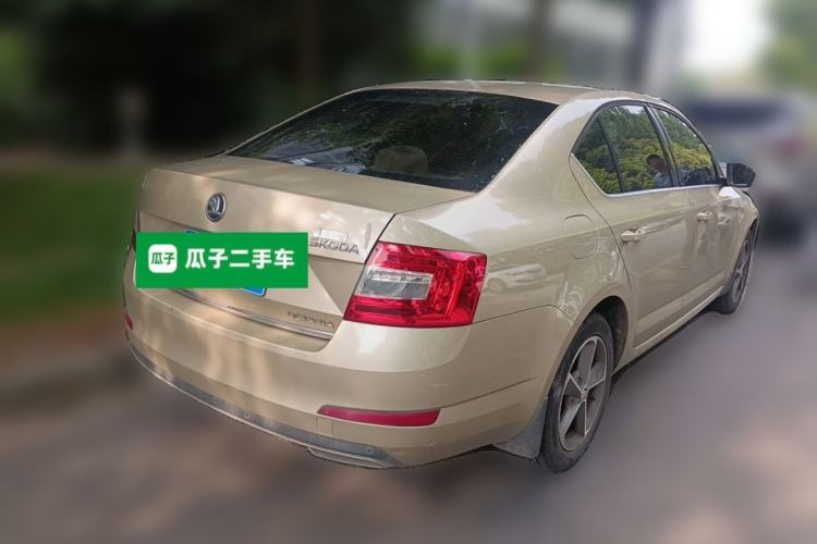 Used Skoda Octavia 2016 1.6L Automatic Smart Drive Edition Rear Right 45 Deg