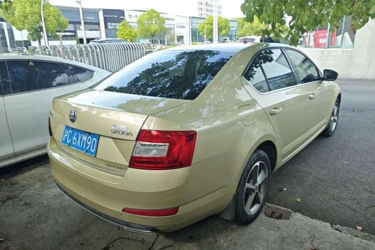 Used Skoda Octavia 2016 1.6L Automatic Smart Drive Edition Rear Right 45 Deg
