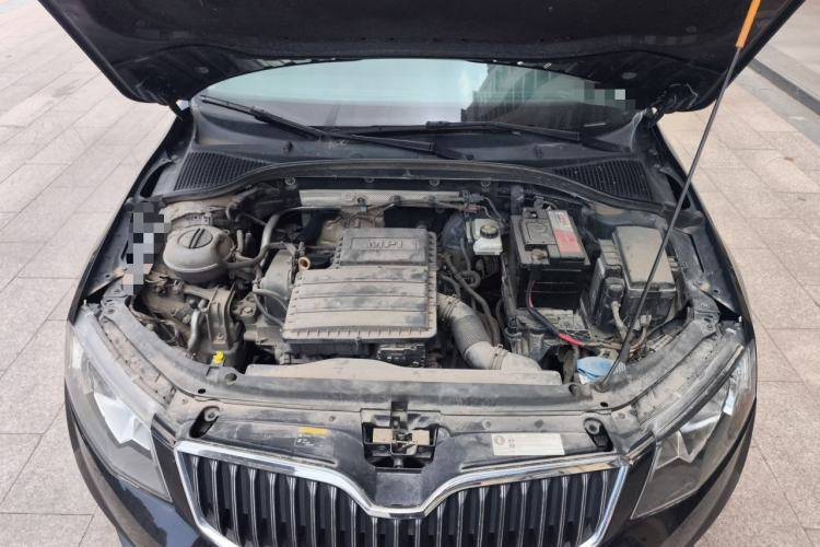 Used Skoda Octavia 2017 1.6L Manual Smart Drive Edition Engine Bay