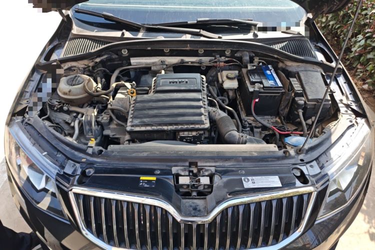 Used Skoda Octavia 2017 1.6L Manual Trend Edition Engine Bay