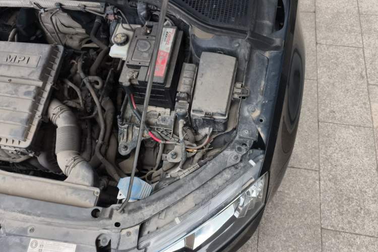 Used Skoda Octavia 2017 1.6L Manual Smart Drive Edition Engine Bay Left