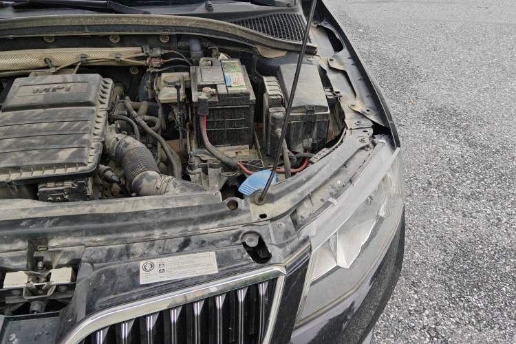 Used Skoda Octavia 2017 1.6L Automatic Smart Drive Edition Engine Bay Left