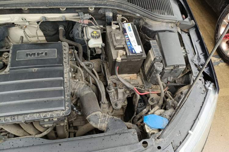 Used Skoda Octavia 2017 1.6L Automatic Chuanxing Edition Engine Bay Left