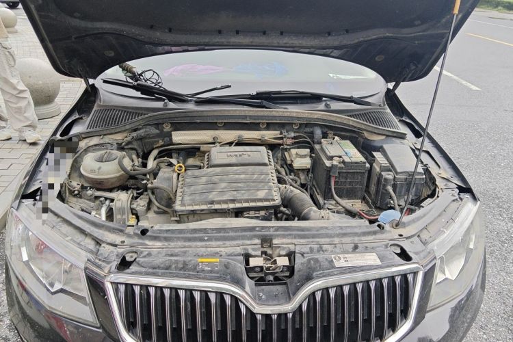 Used Skoda Octavia 2017 1.6L Automatic Smart Drive Edition Engine Bay