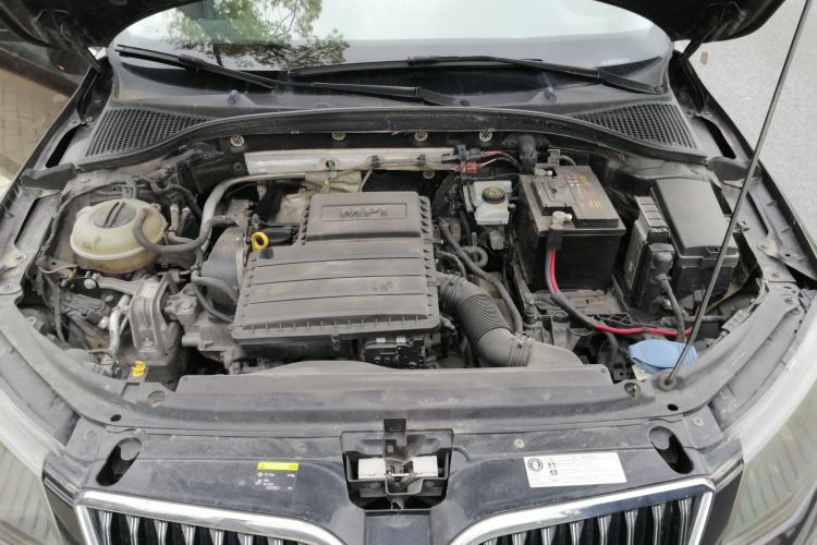 Used Skoda Octavia 2017 1.6L Automatic Smart Drive Edition Engine Bay