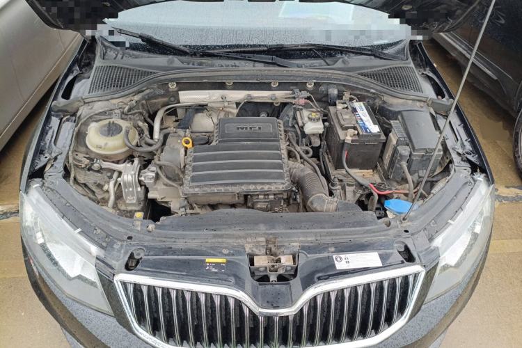 Used Skoda Octavia 2017 1.6L Automatic Chuanxing Edition Engine Bay