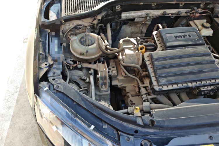Used Skoda Octavia 2017 1.6L Manual Trend Edition Engine Bay Right