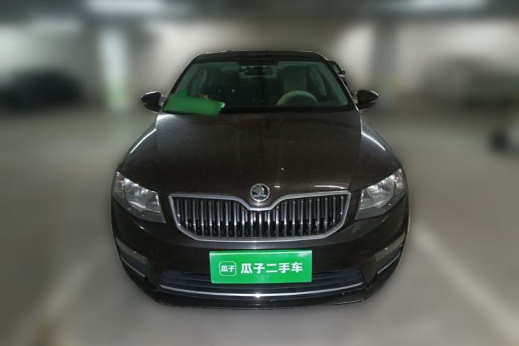 Used Skoda Octavia 2017 1.6L Automatic Smart Drive Edition Exterior 1