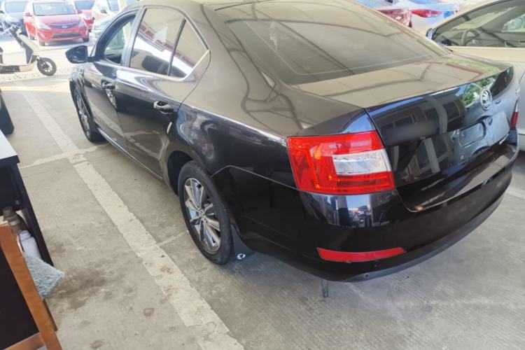 Used Skoda Octavia 2017 1.6L Automatic Chuanxing Edition Exterior 2