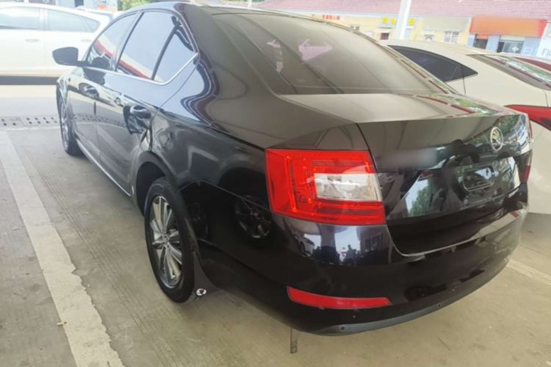 Used Skoda Octavia 2017 1.6L Automatic Chuanxing Edition Exterior 2