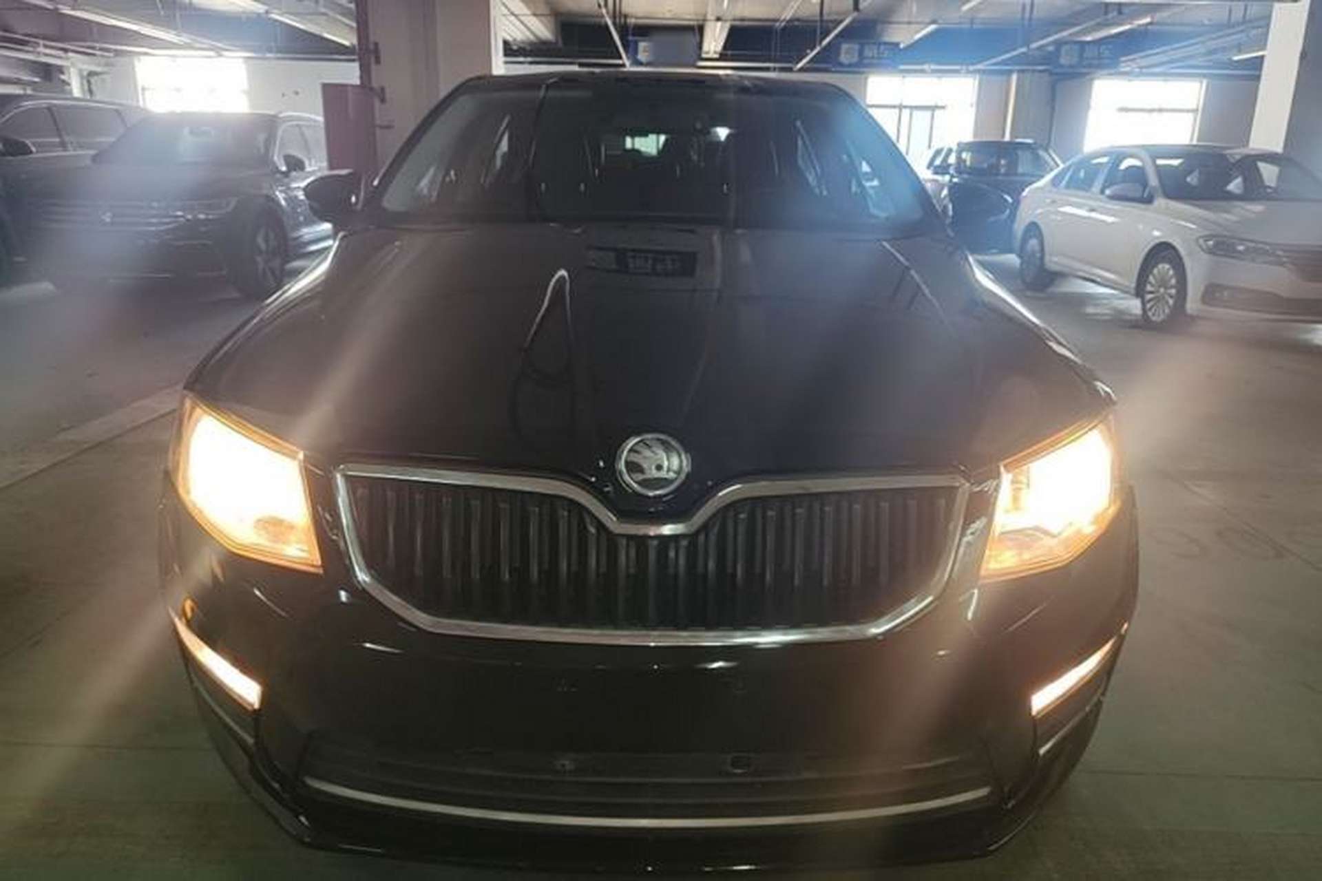 Used Skoda Octavia 2017 1.6L Automatic Smart Drive Edition Front