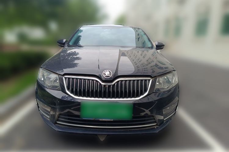 Used Skoda Octavia 2017 1.6L Automatic Smart Drive Edition Front