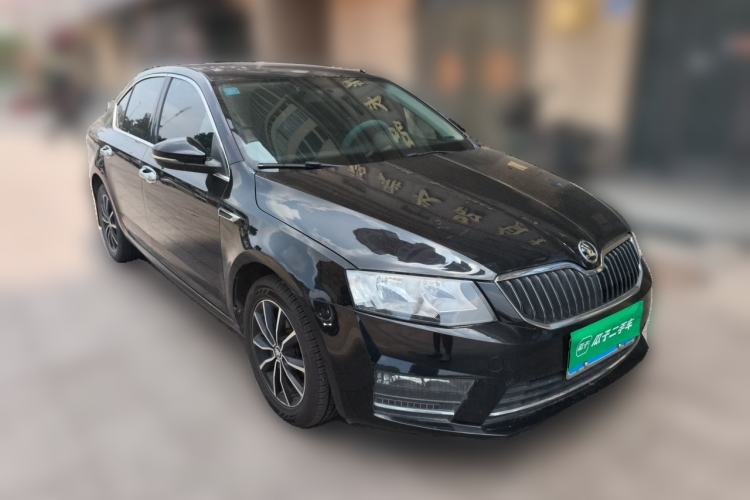 Used Skoda Octavia 2017 1.6L Manual Smart Drive Edition Front Right 45 Deg