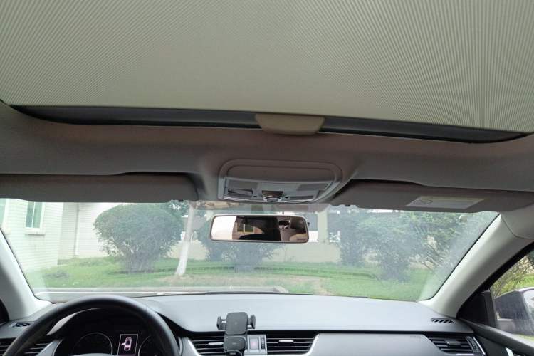 Used Skoda Octavia 2017 1.6L Automatic Smart Drive Edition Headliner