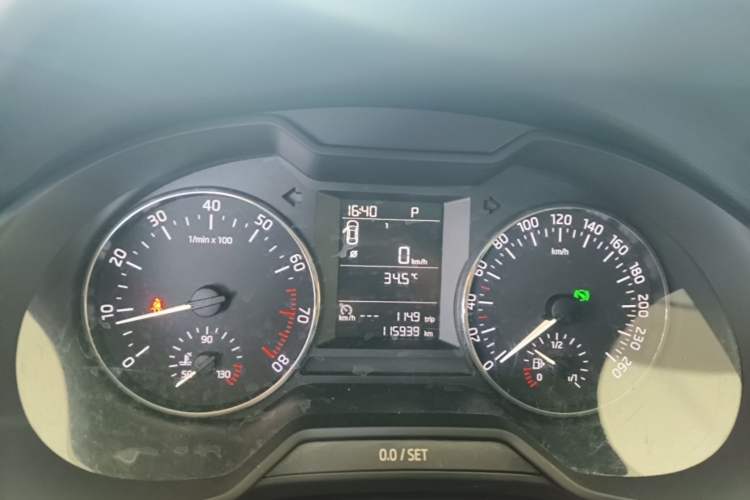 Used Skoda Octavia 2017 1.6L Automatic Chuanxing Edition Instrument Cluster