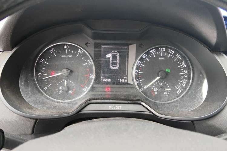Used Skoda Octavia 2017 1.6L Automatic Smart Drive Edition Instrument Cluster