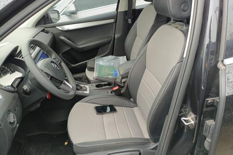 Used Skoda Octavia 2017 1.6L Automatic Chuanxing Edition Left Front Seat