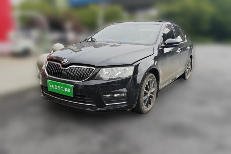 Used Skoda Octavia 2017 1.6L Automatic Smart Drive Edition Guazi used car, China used car export, Used car for sale, Used cars, Cheapest cars for sale