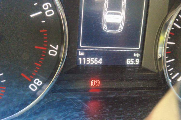 Used Skoda Octavia 2017 TSI280 DSG Smart Drive Edition Odometer Close Up