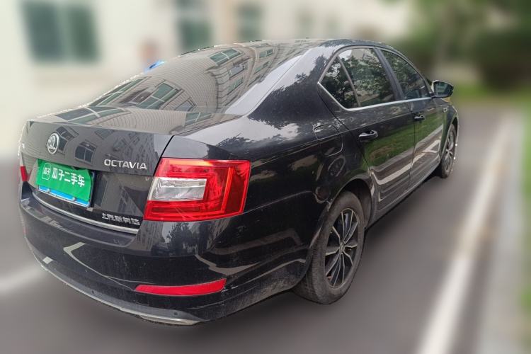 Used Skoda Octavia 2017 1.6L Automatic Smart Drive Edition Rear Right 45 Deg