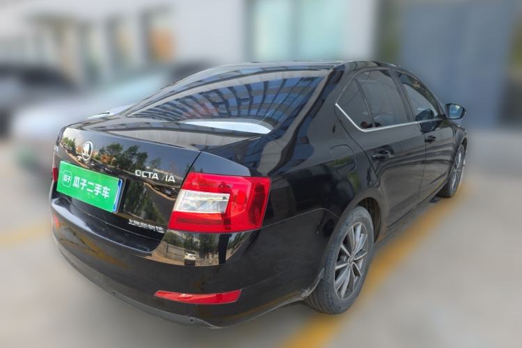 Used Skoda Octavia 2017 1.6L Manual Trend Edition Rear Right 45 Deg