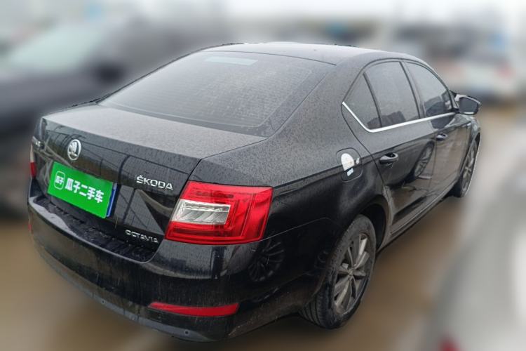 Used Skoda Octavia 2017 1.6L Automatic Chuanxing Edition Rear Right 45 Deg