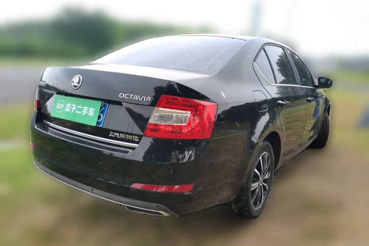 Used Skoda Octavia 2017 1.6L Automatic Smart Drive Edition Rear Right 45 Deg