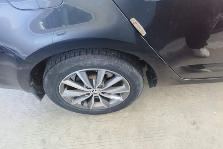 Used Skoda Octavia 2017 1.6L Automatic Chuanxing Edition Right Rear Wheel Hub